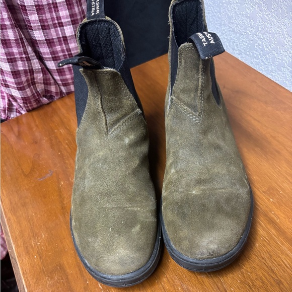 Blundstone Olive Green Chelsea Boots - Picture 7 of 7